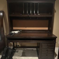 Office Desk with drawers 