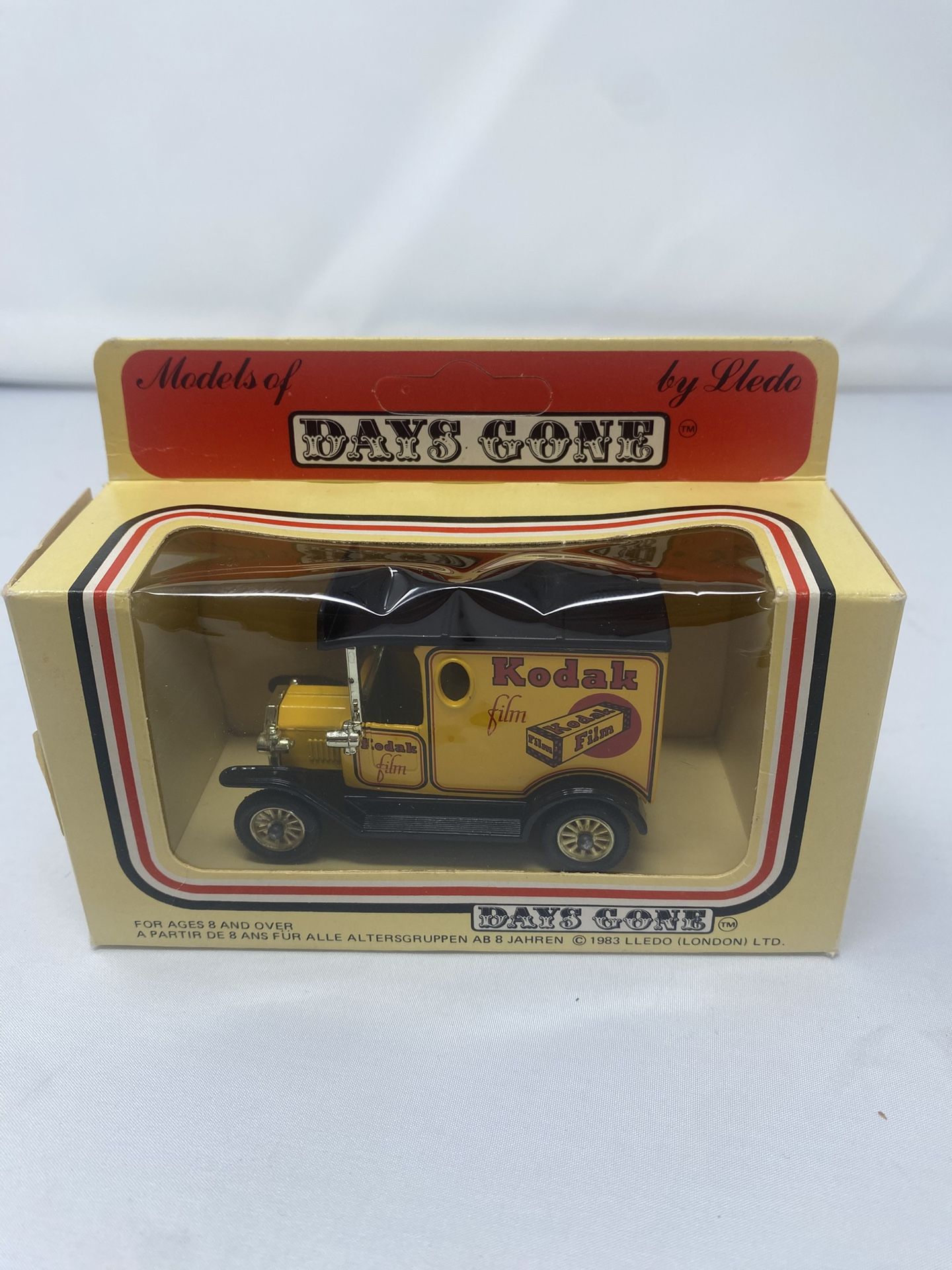 VTG Lledo Days Gone Kodak Film Diecast Model Delivery Truck with 3 Little People