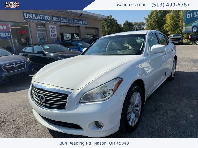 2011 INFINITI M