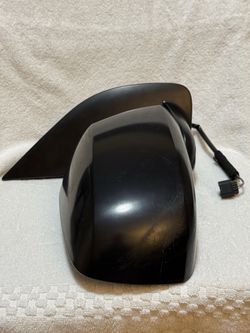 2005 Nissan Frontier Passenger Side (RH) Mirror Assembly – OEM $45