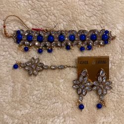 Bollywood Blue Indian Pearl Choker Kundan Tikka Set