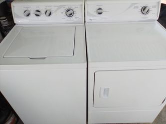Speed Queen Washer Dryer gas Set