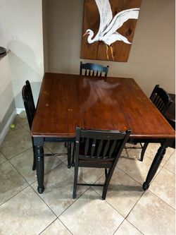 Wood dining room table & chairs