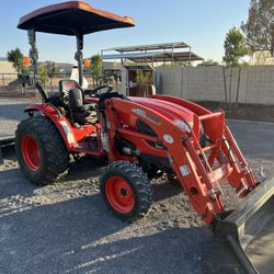 Tractor
