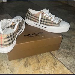 Burberry Shoes