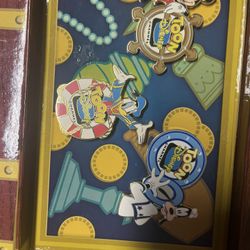 Disney Toon Pins And Hidden Mickey Books