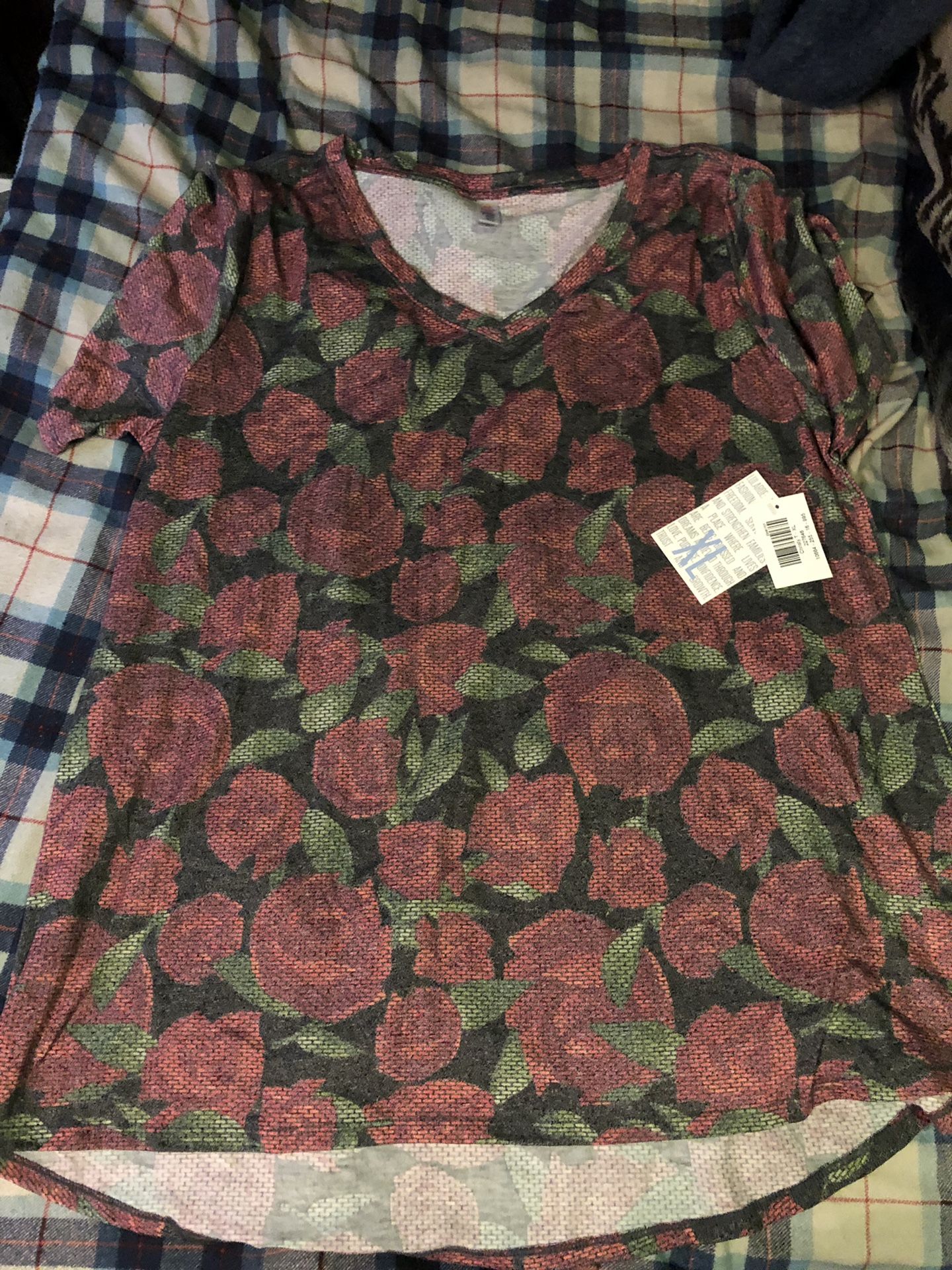 Brand new xl lularoe christy t