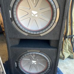 Kicker COMP-R DUAL 12 Inch Subs 