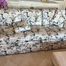 2 SOFAS EXCELLENT CONDITION 