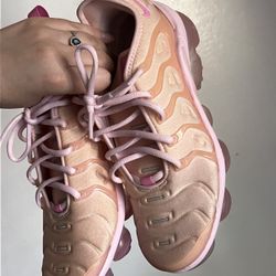 Vapormax For Sale Women’s Size 7 $195