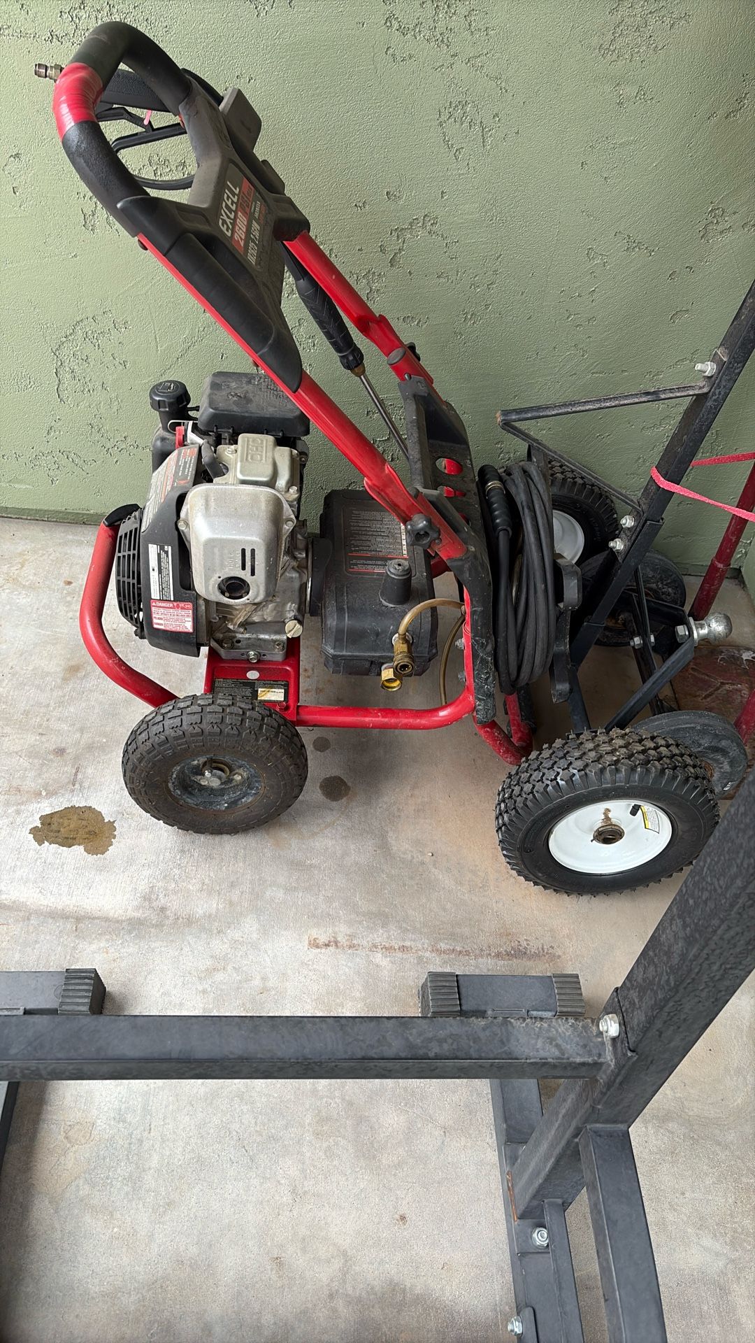Excell 2600 PSI Pressure Washer 