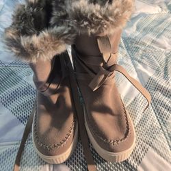 TOMS Winter Leather Boots 