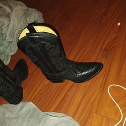 Blk Boots Like New