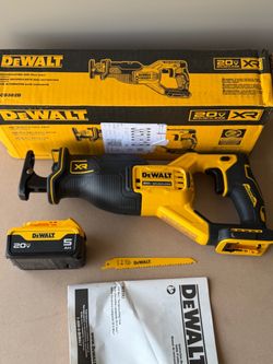 Dewalt XR20V sawsall