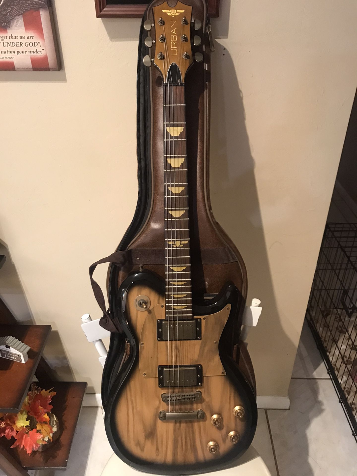 Urban Les Paul guitar