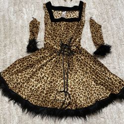 Halloween costume for girl