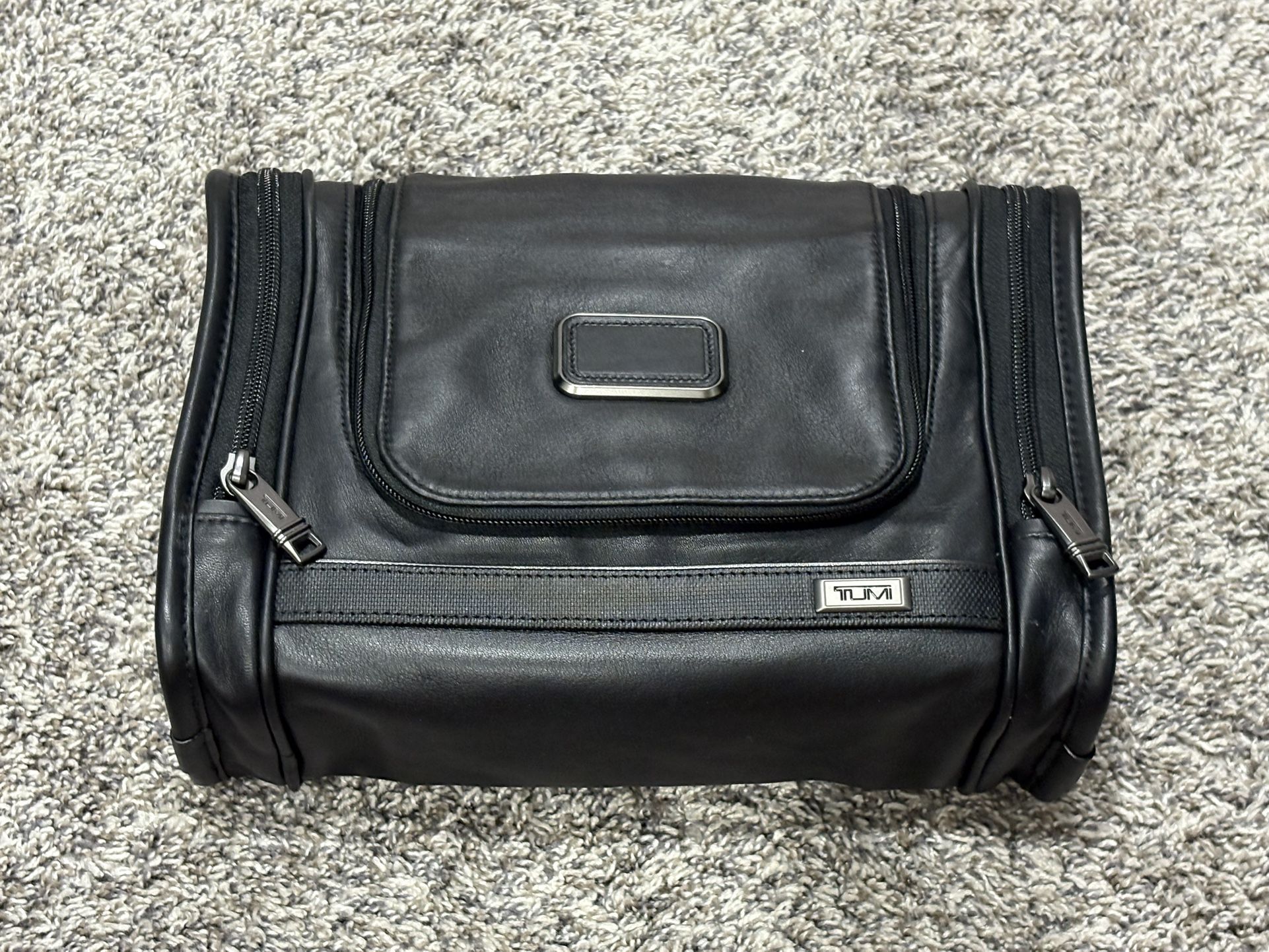 TUMI ‘Alpha 3’ Black Leather Hanging Travel Toiletry Bag - 117258