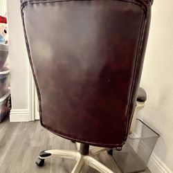 Executivew Office Chair – Structurally Solid – $10 OBO