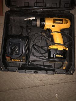 Dewalt Dw927 Wireless Cordless Drill Driver Charging Battery Black Carry Case for Sale in Park Ridge NJ OfferUp