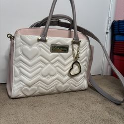 Pastel pink/lilac & cream white hearts Betsey Johnson purse
