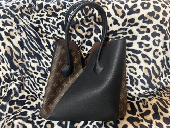 Woman's Purse