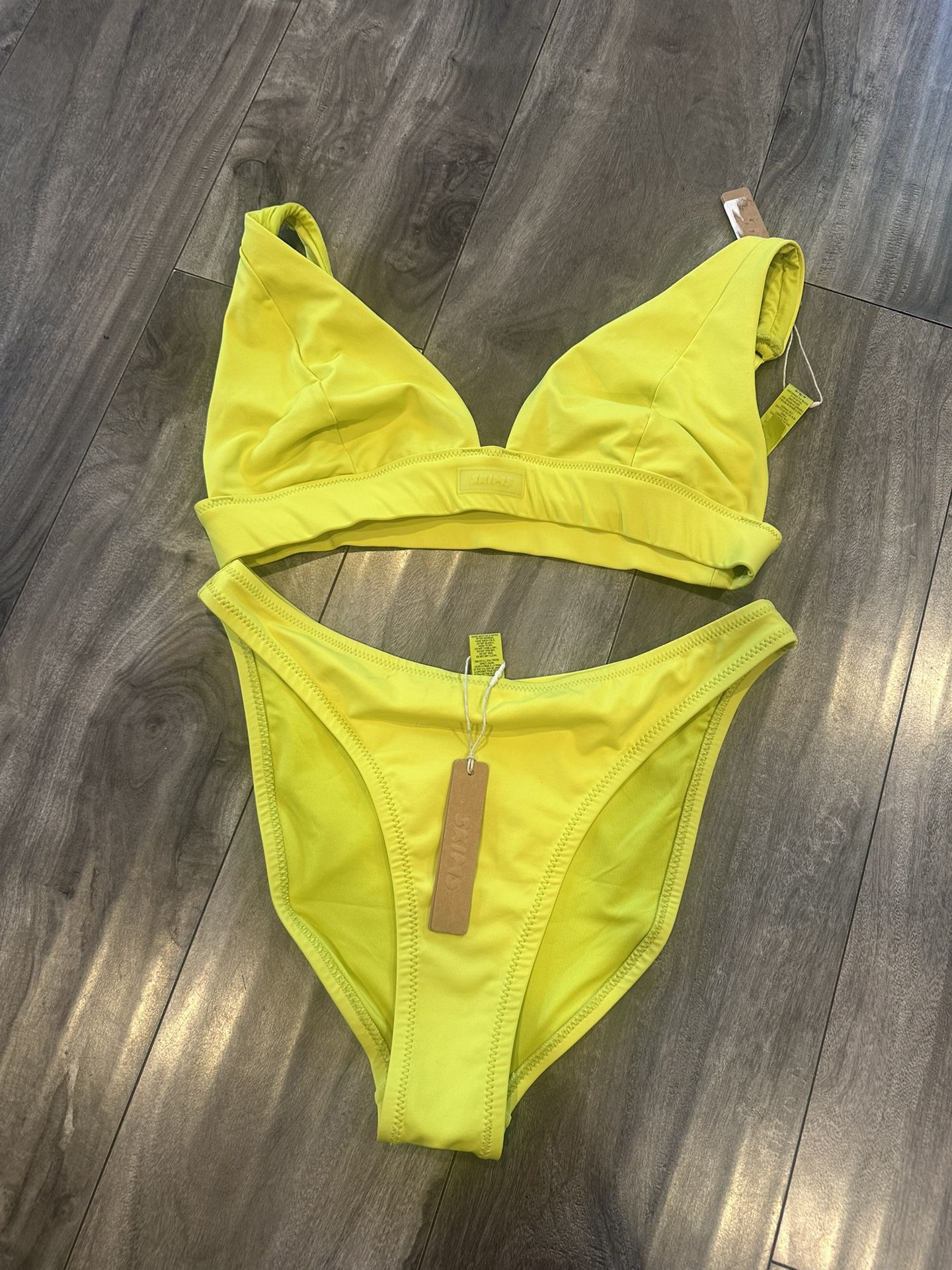 Skims Bikini