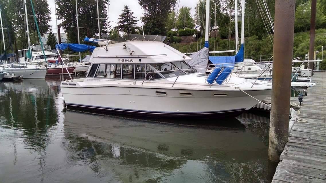 Bayliner 2850 Contessa Flybridge