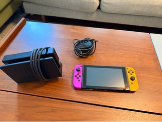 Nintendo Switch + Dock