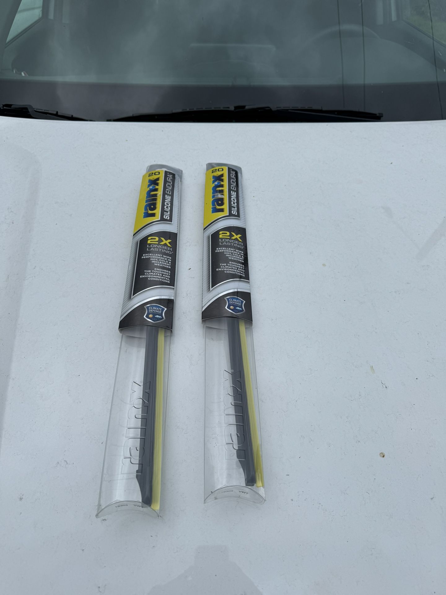 20 Inch Rain X Silicone Wiper Blades NEW