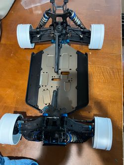 RC8 associated RC CAR
