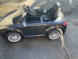 Audi 12V Battery-Powered Ride-On