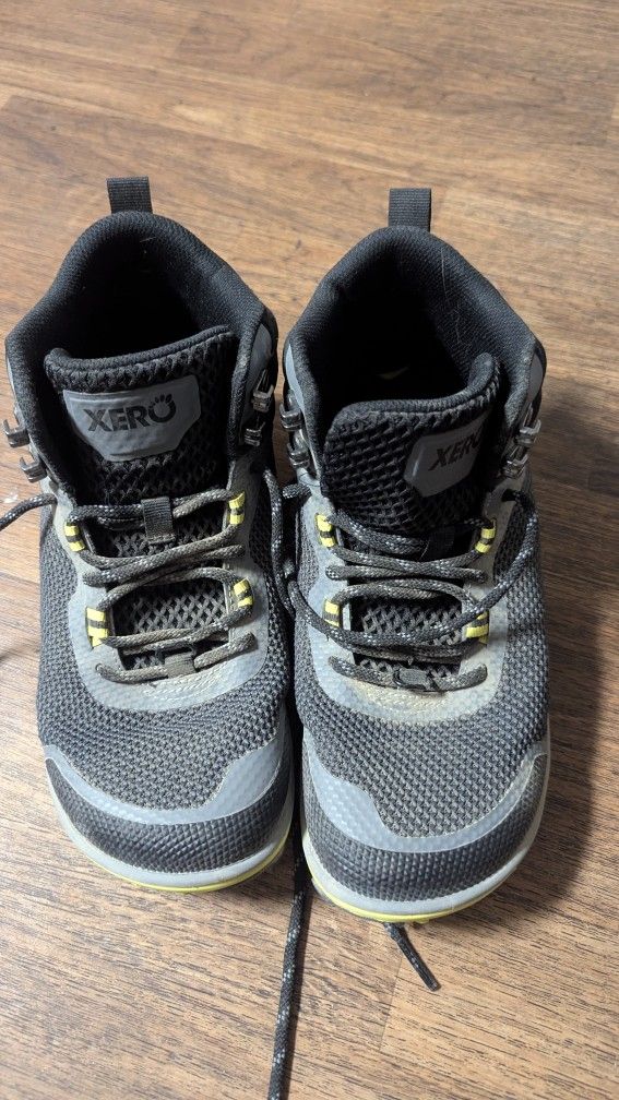 Xero Hiking Boots - Barely Worn!