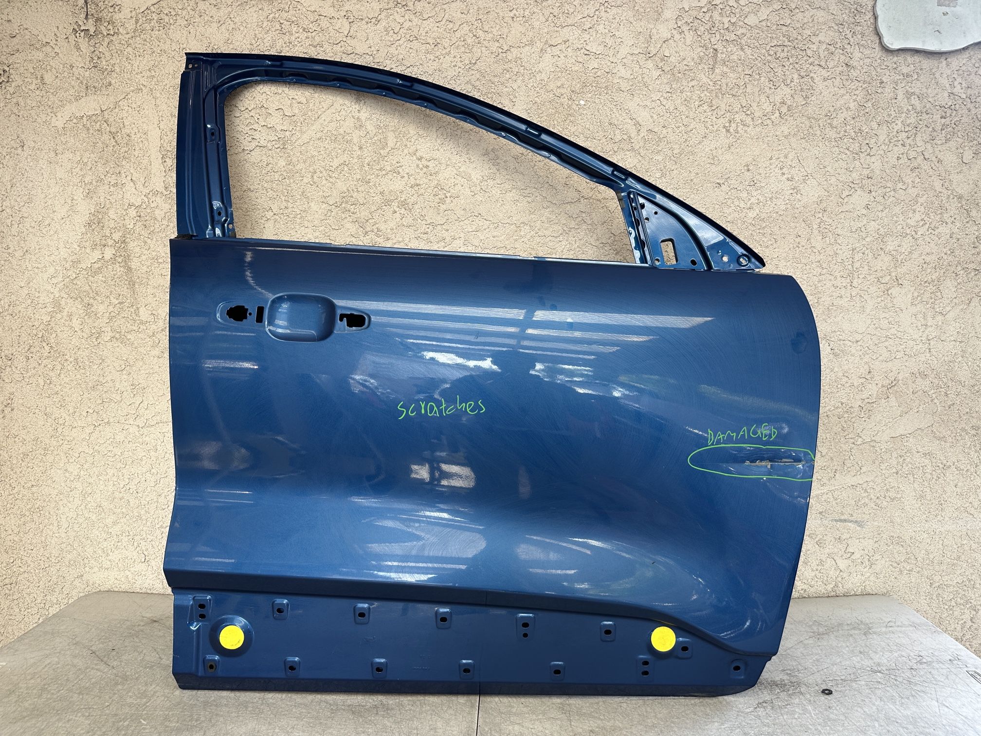 2020 2021 2022 2023 2024 FORD ESCAPE FRONT RIGHT PASSENGER SIDE DOOR SHELL OEM