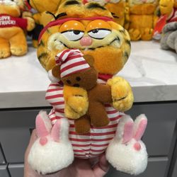 Vintage 1981 Garfield Cat In Pajamas Plush Toy With Pookie Teddy Bear Stuffed 