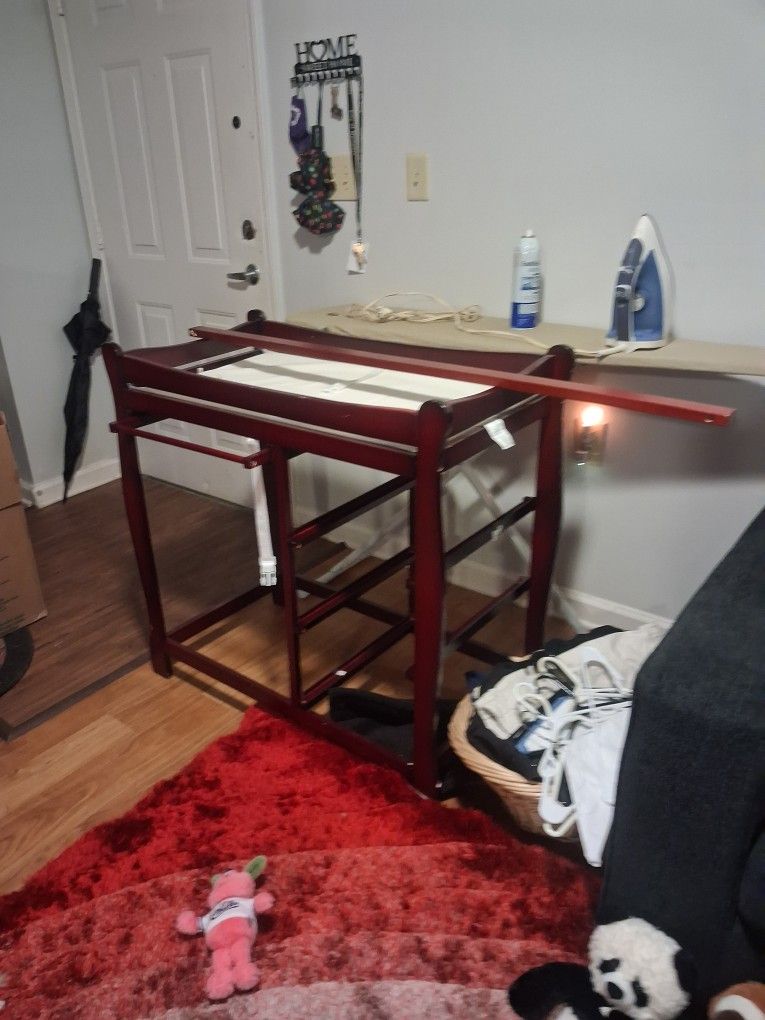 Baby Bed. Changing Table Bassinet 