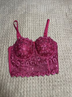 Windsor Pink jeweled top Size large