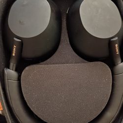 Sony 1000xm5 Noise canceling Wireless headphones