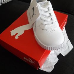 Kids Puma Shoes /Carina Sneakers