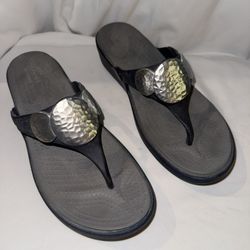 Women’s Navy Crocs Sandals, Size 9, Silver Accent, Good Condition 