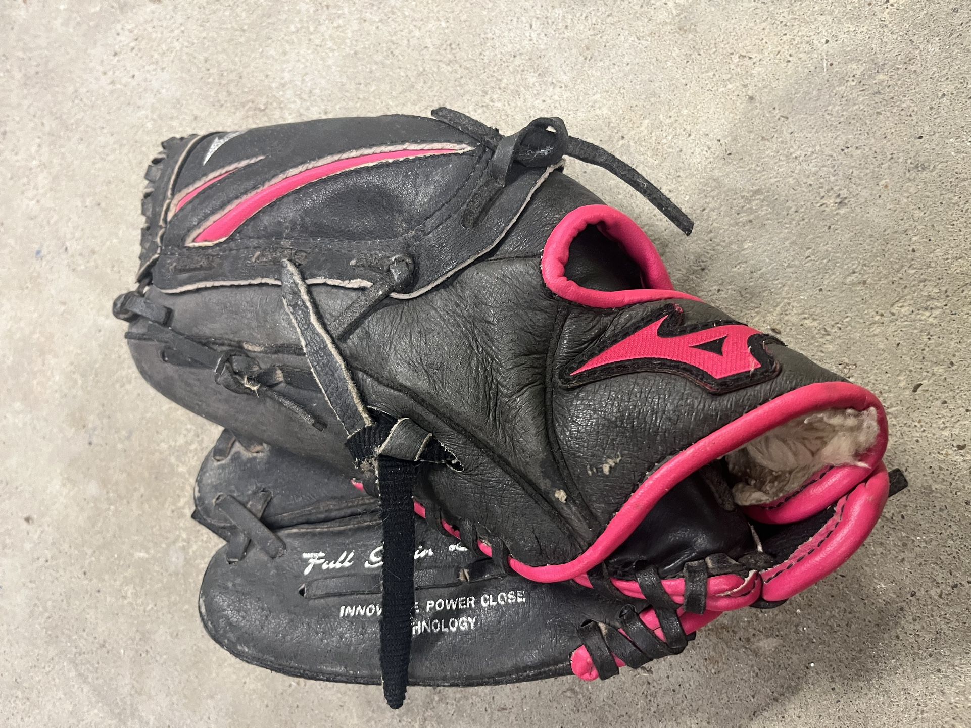 Girls Softball Mitt ( Child) 