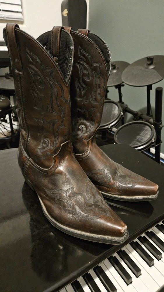10.5 Boots