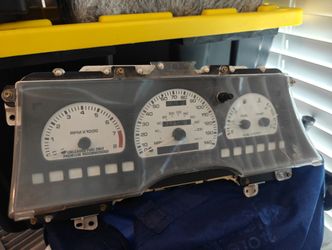 1993 to 1995 Ford Taurus SHO instrument cluster
