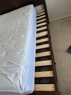 Full size bed
