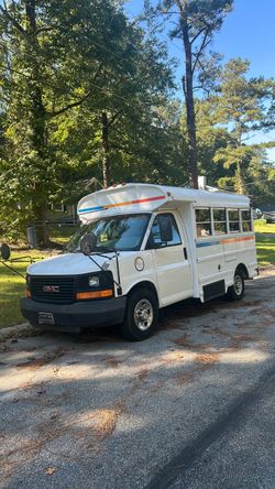Short White School Bus / Shuttle Bus