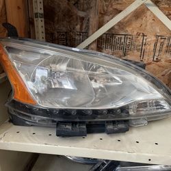 13-15 Nissan Sentra Headlight & Taillight 
