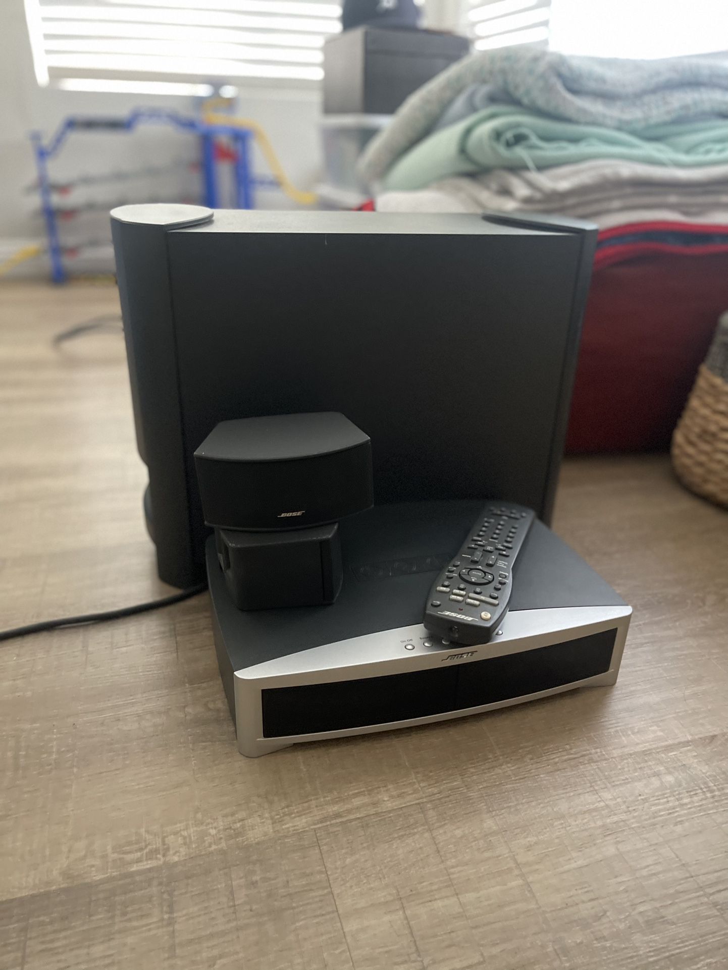 Bose 321 Surround Sound 3-2-1 Speaker System