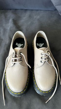 De. Marten’s Oxfords