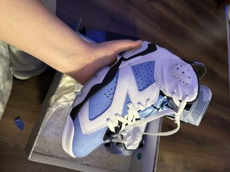 Unc 6s Size 9