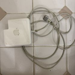 Apple MagSafe 2 85 W Charger Laptop 