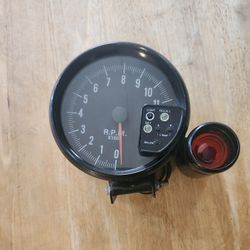 Tachometer With Memory 